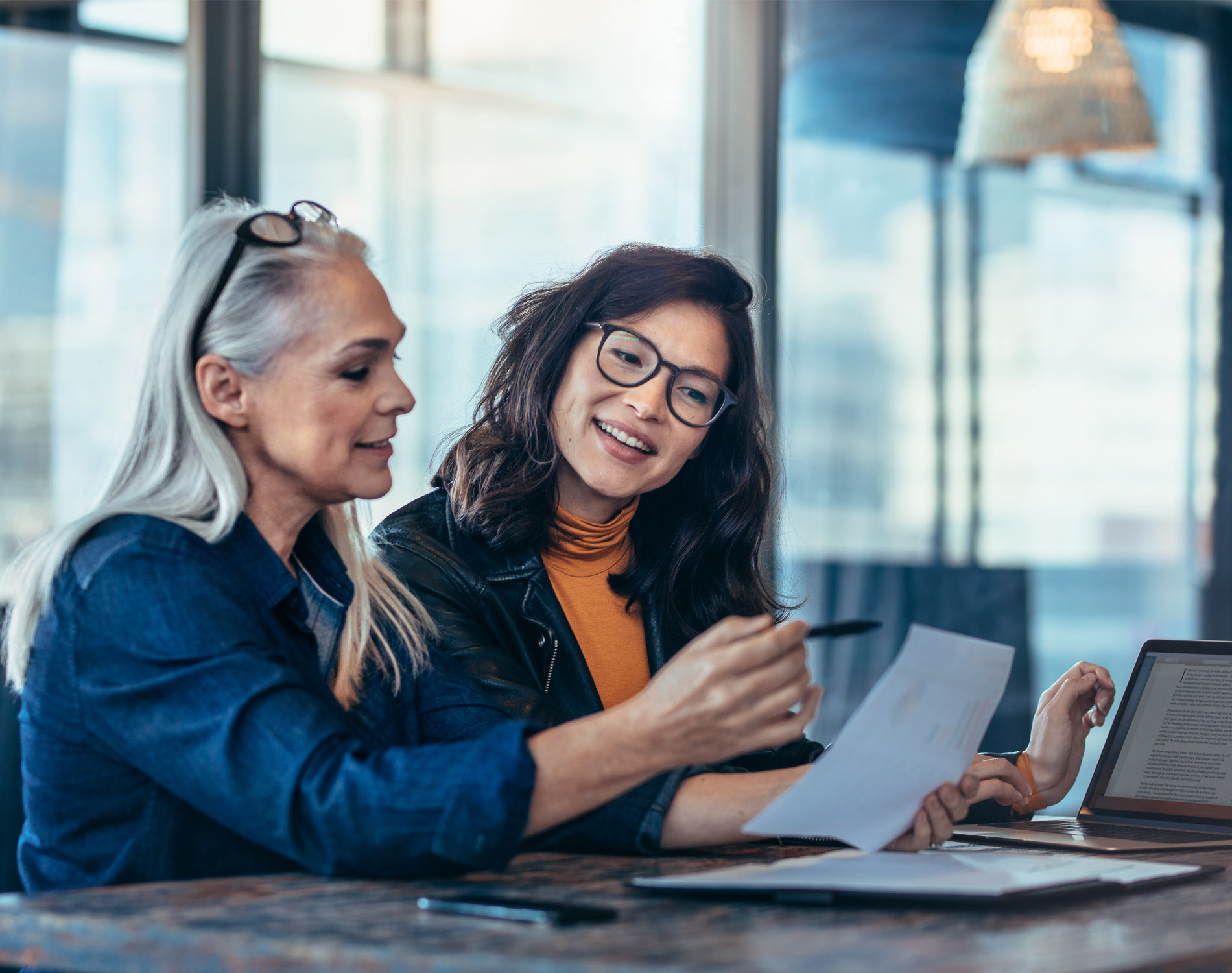 /-/media/images/website/background-images/practices/employment-and-labor/two-women-at-office-istock-1018188310-1900x1500.ashx?sc_lang=vi-vn